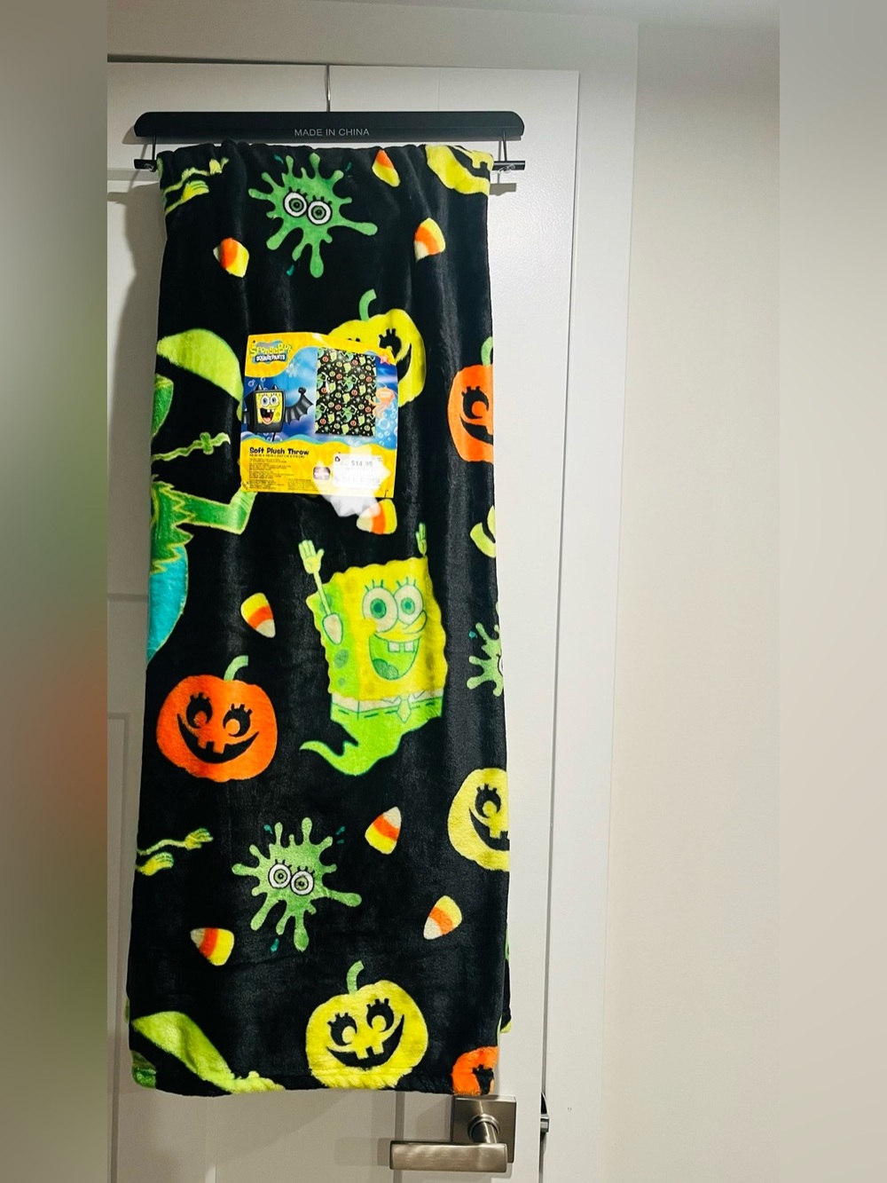 NEW viral, 2026  spongebob halloween plush blanket throw
Brand new
Oversized